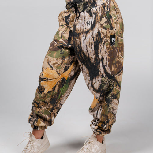 WOMENS OVERSIZED SWEATPANTS - CAMO