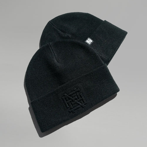 EMBOSSED BEANIE - BLACK