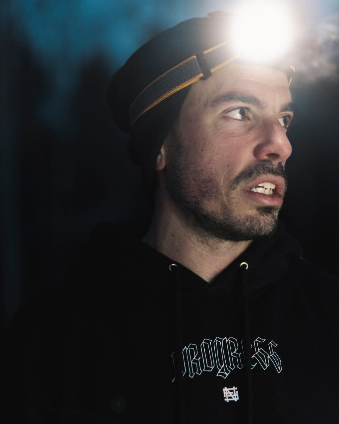 MANTRA HOODIE - BLACK