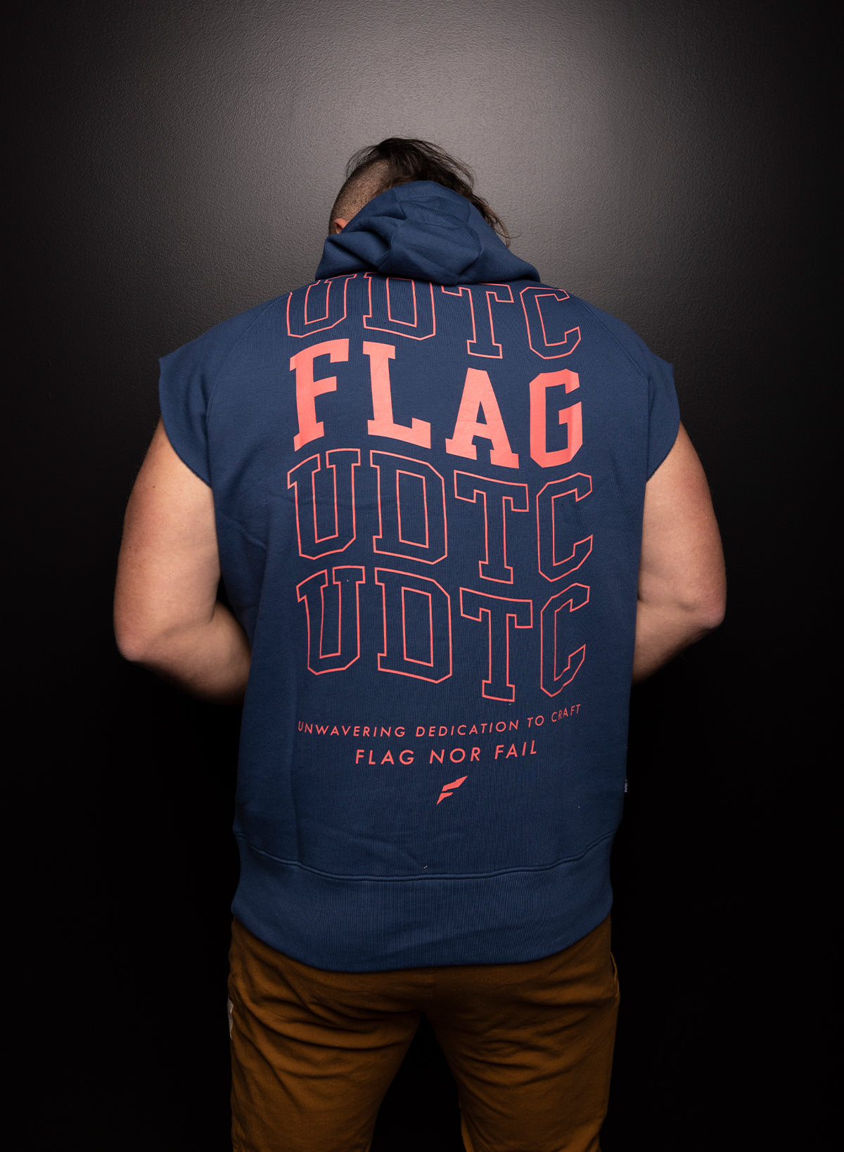 UDTC SLEEVELESS SWEATSHIRT - NAVY