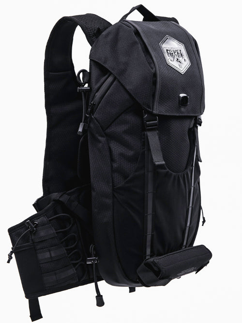 The left side of our Apex bag. Showing the main compartment closes with a water durable zipper. Padded shoulder straps. A waist band with cinching bungees.