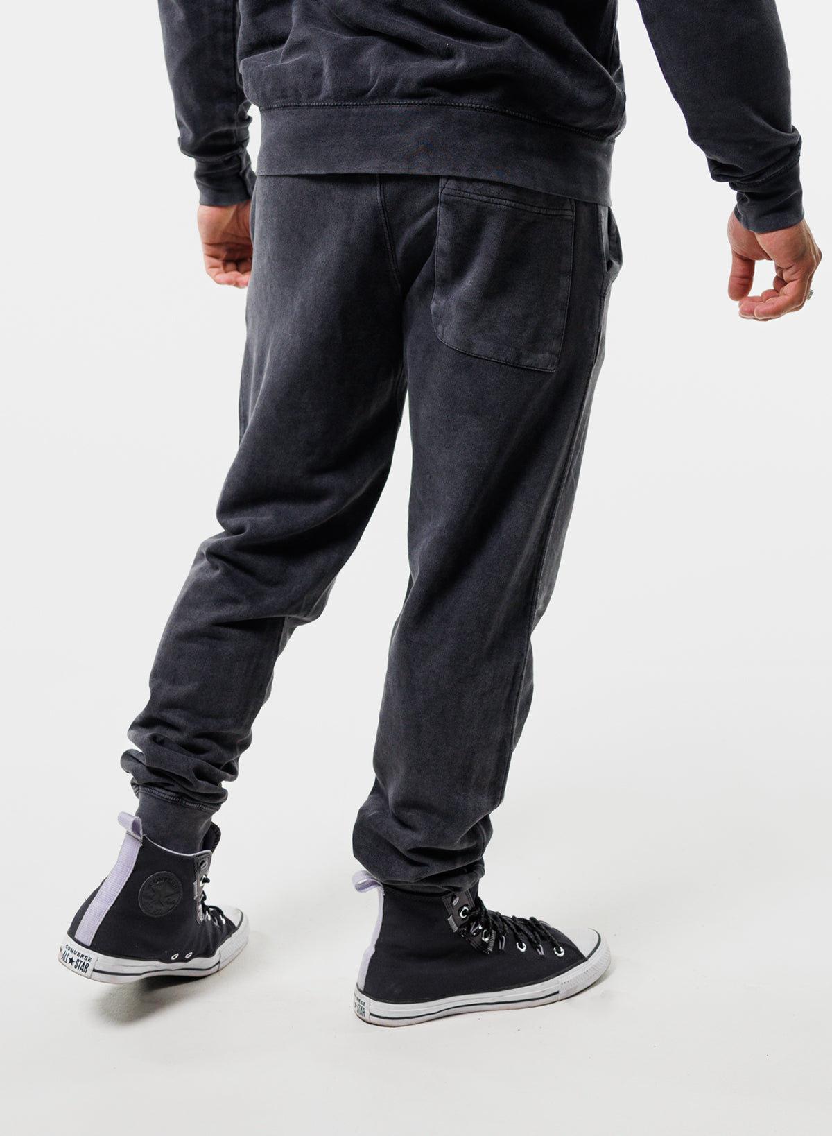 ARCH JOGGER - CARBON