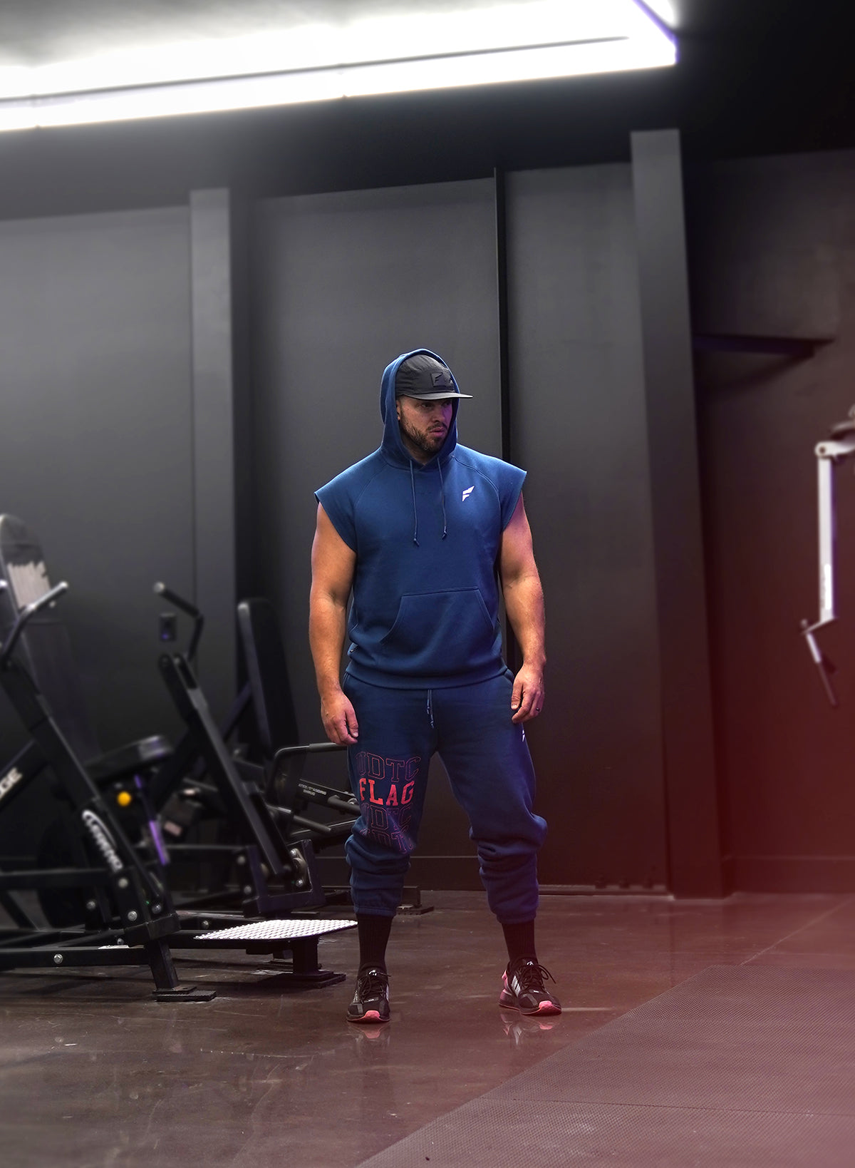 UDTC SLEEVELESS SWEATSHIRT - NAVY