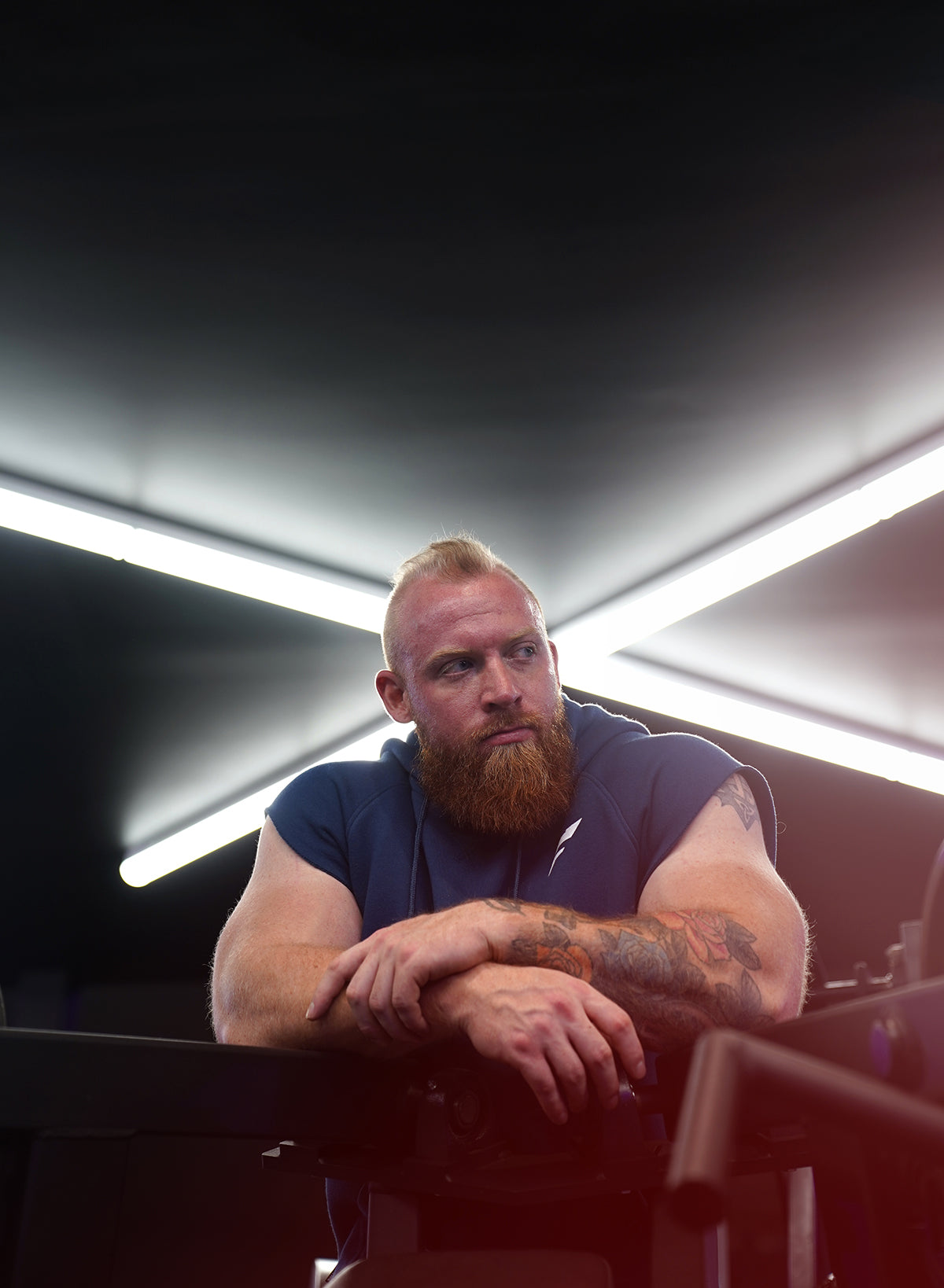 UDTC SLEEVELESS SWEATSHIRT - NAVY