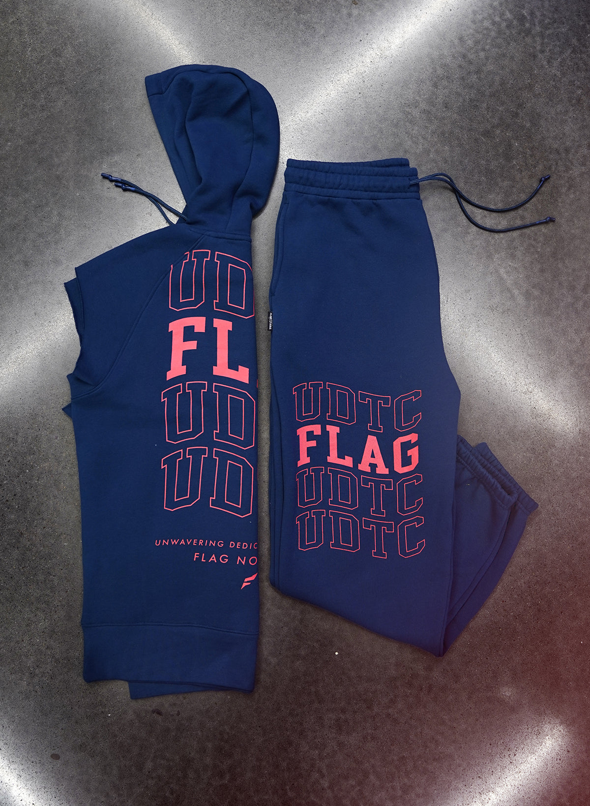 UDTC SLEEVELESS SWEATSHIRT - NAVY