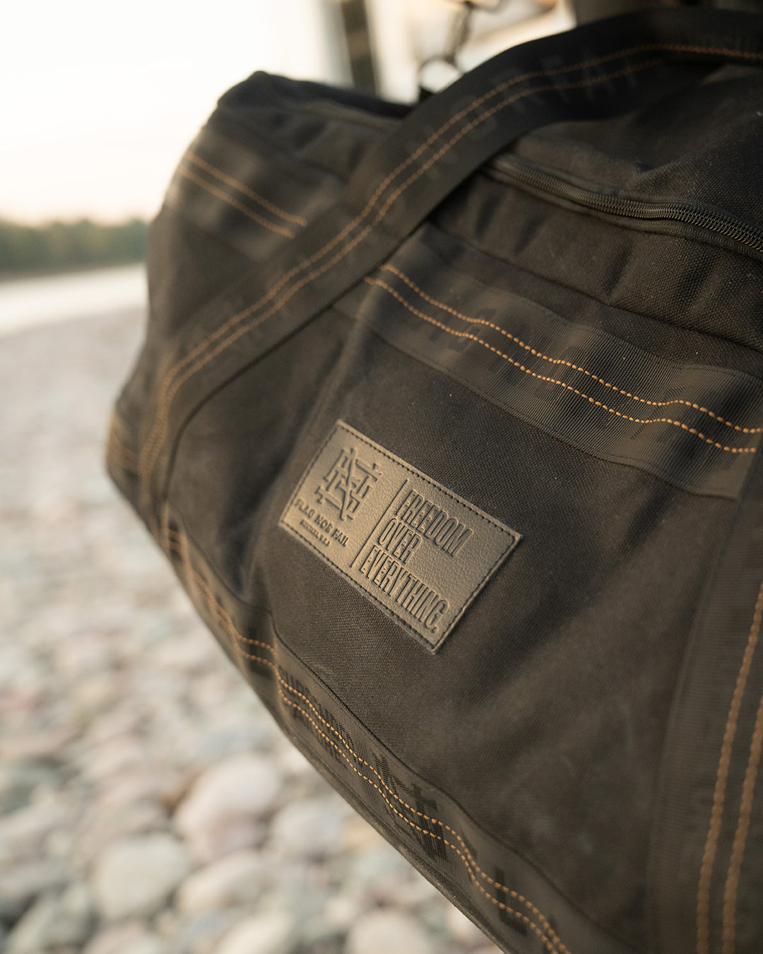 カバン TSA Approved Leather Duffle Bag | Weekender with Pockets