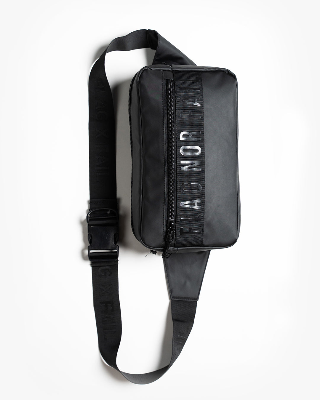 MOMENTUM SLING BAG 7L- BLACK