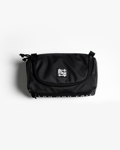 MOMENTUM TOILETRY CASE 2.5L - BLACK