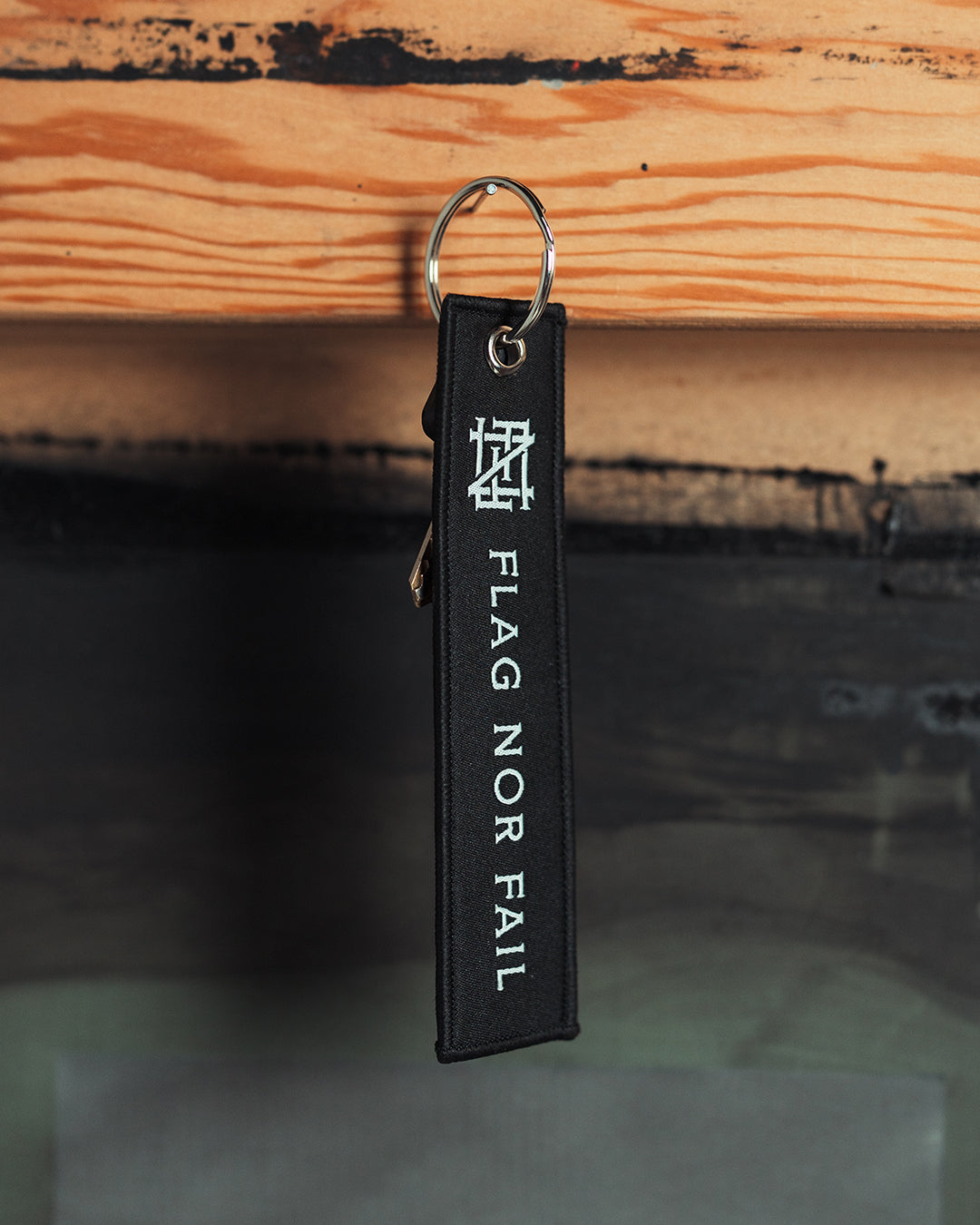 KEY TAG – FLAG NOR FAIL