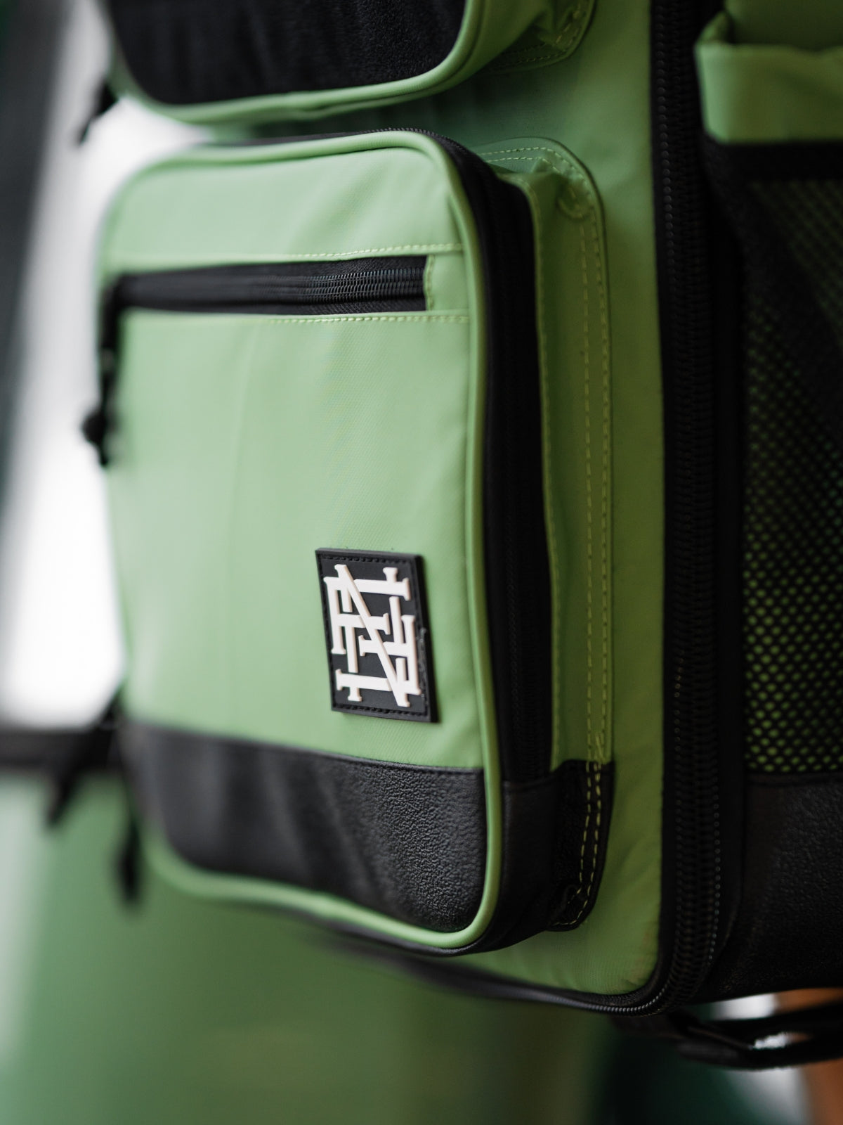 MOMENTUM FREIGHT PACK 50L - GREEN