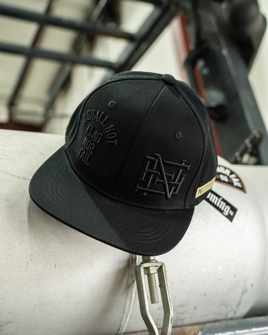 EMBROIDERED ANTHEM HAT - BLACK/BLACK