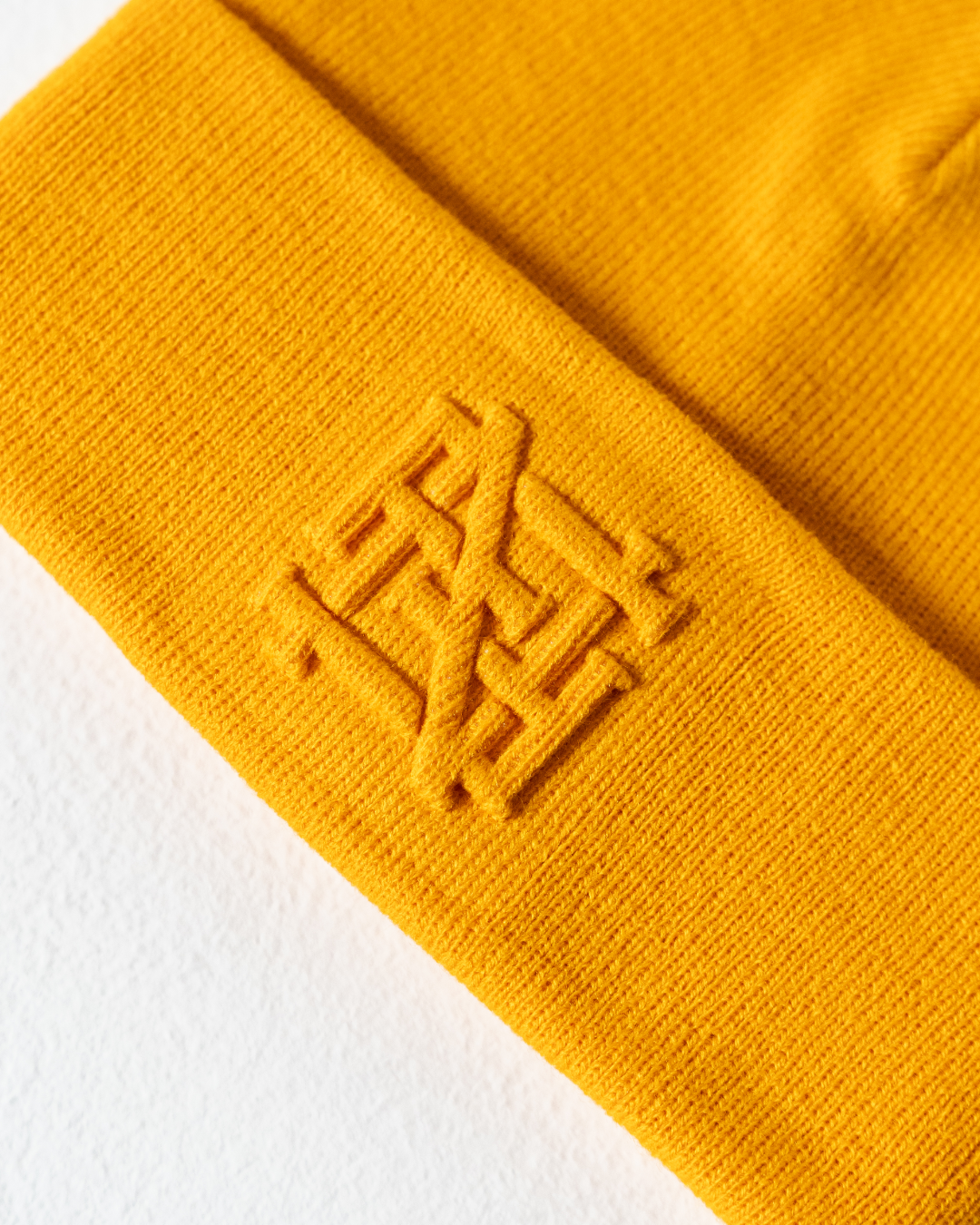 EMBOSSED BEANIE - ORANGE