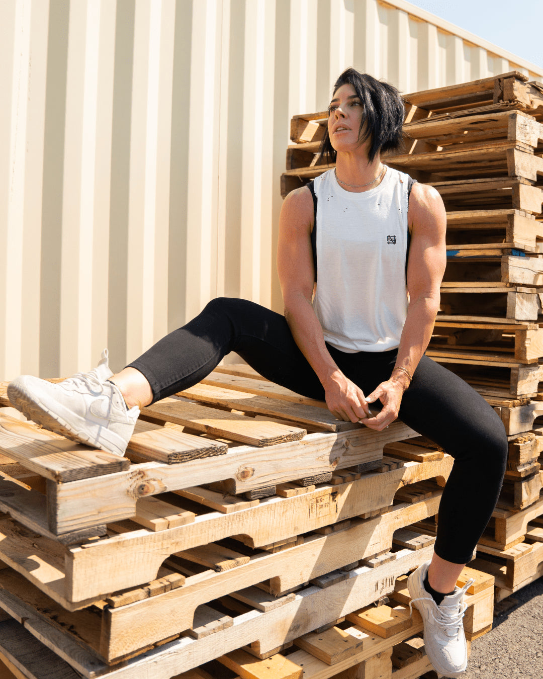 MOTO DISTRESSED BRO TANK - WHITE