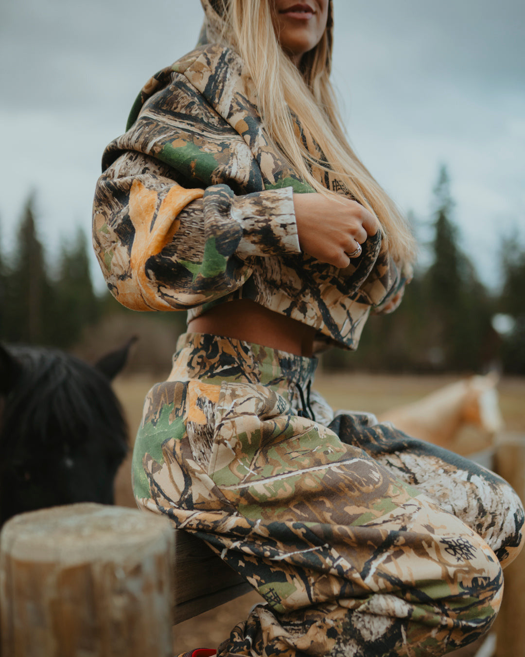 WOMENS OVERSIZED SWEATPANTS - CAMO