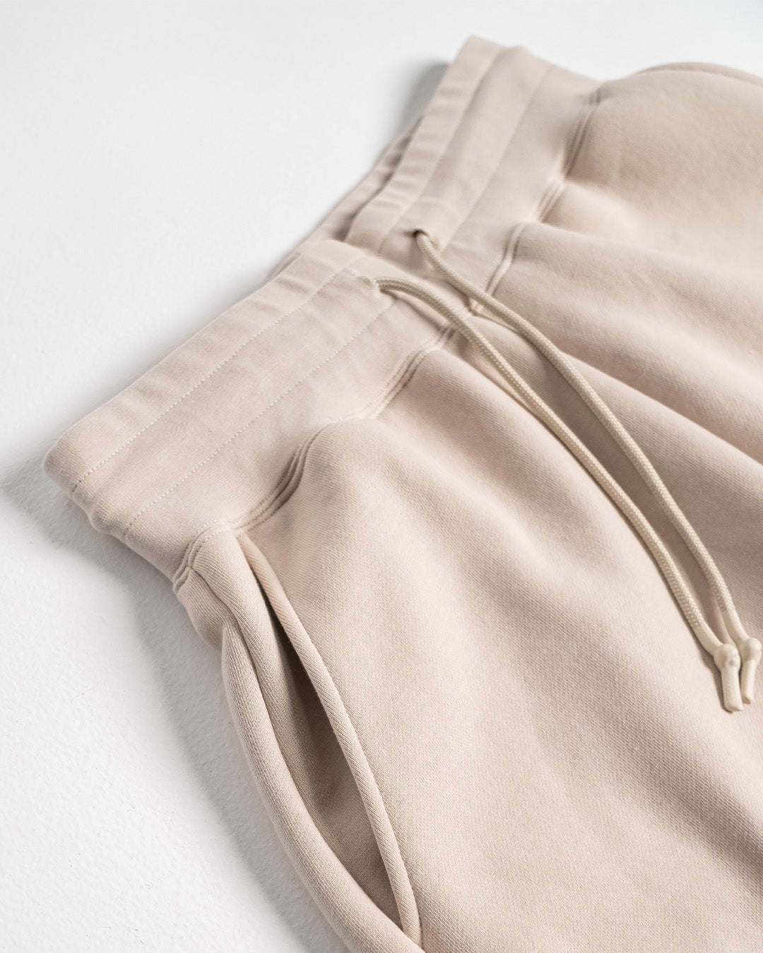 WOMENS OVERSIZED SWEATPANTS - TAN