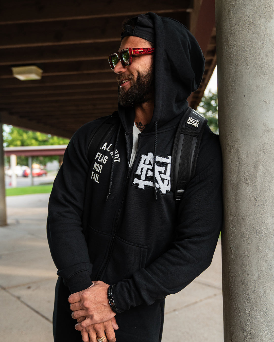 VARSITY PATCH ZIP UP - BLACK