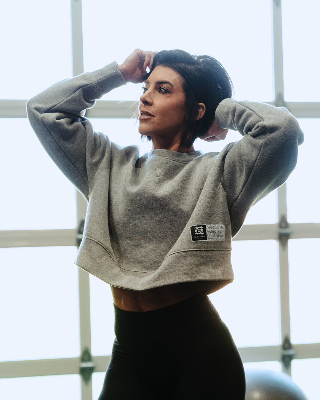 WOMENS OVERSIZED CROP CREWNECK - HEATHER GREY