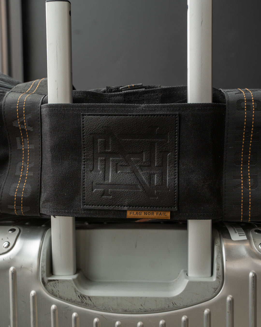 DUFFLE BAG - CANVAS