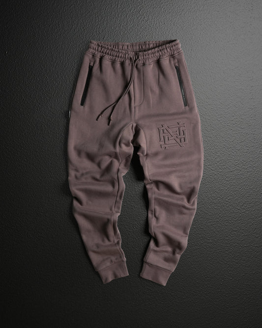 EMBOSSED FITTED JOGGERS-EARTH