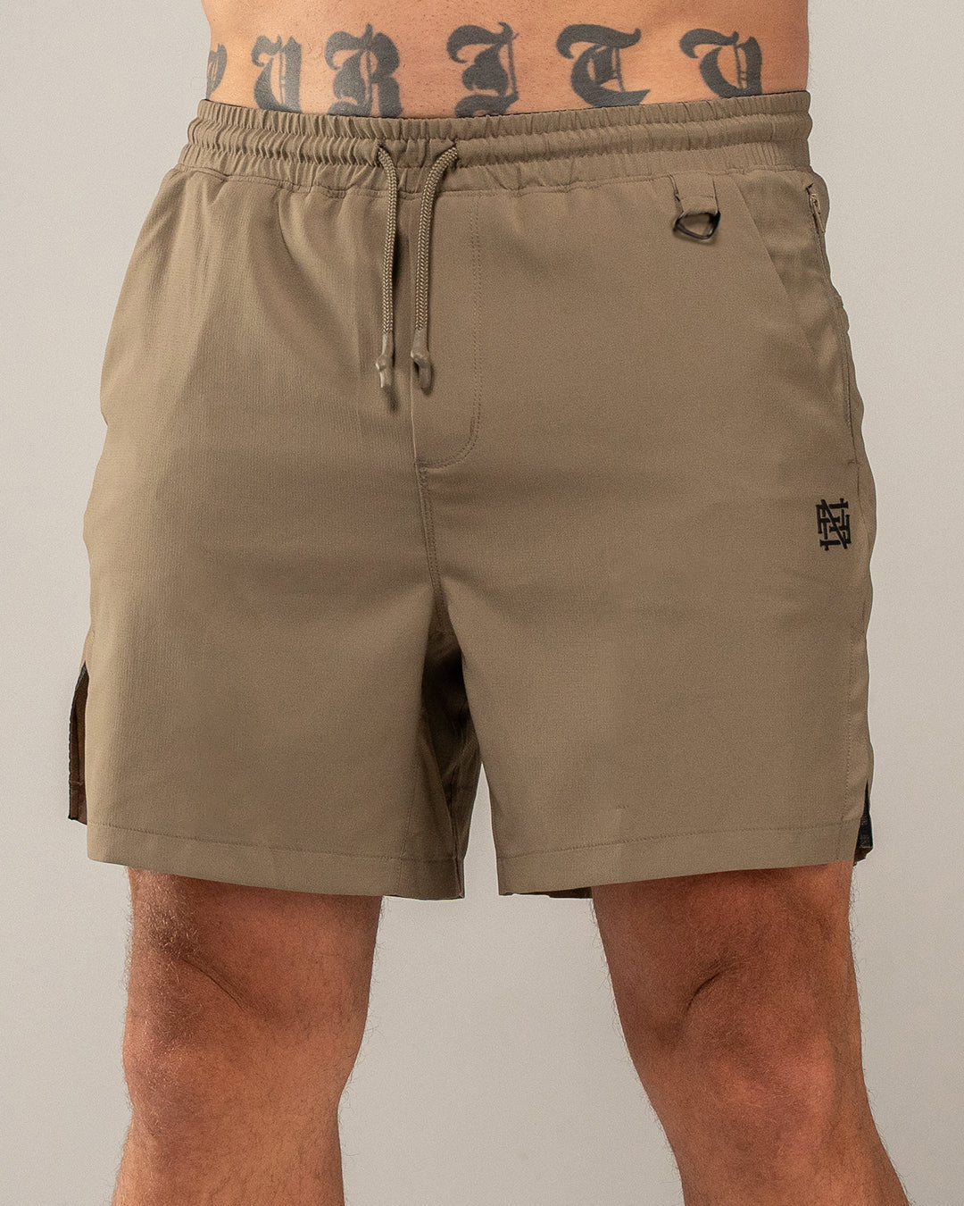 MENS HYBRID SHORTS - OLIVE