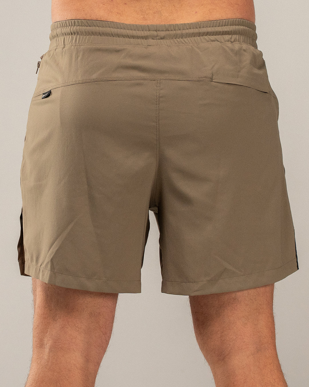 MENS HYBRID SHORTS - OLIVE