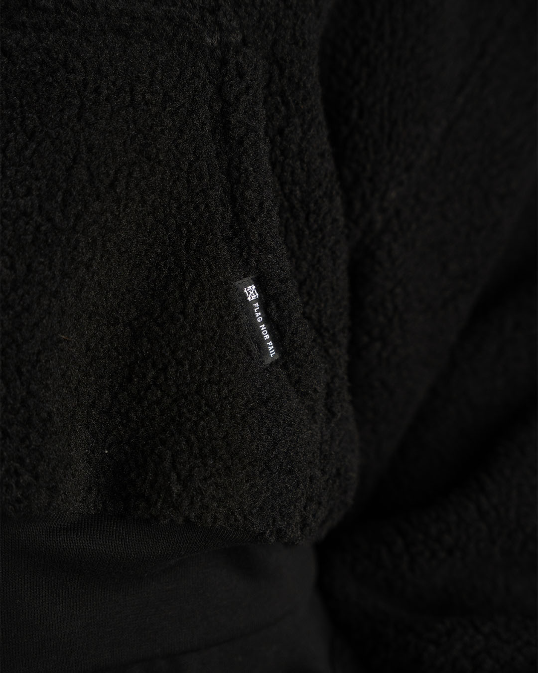 WOMENS OVERSIZED CROP HOODIE - BLACK SHERPA