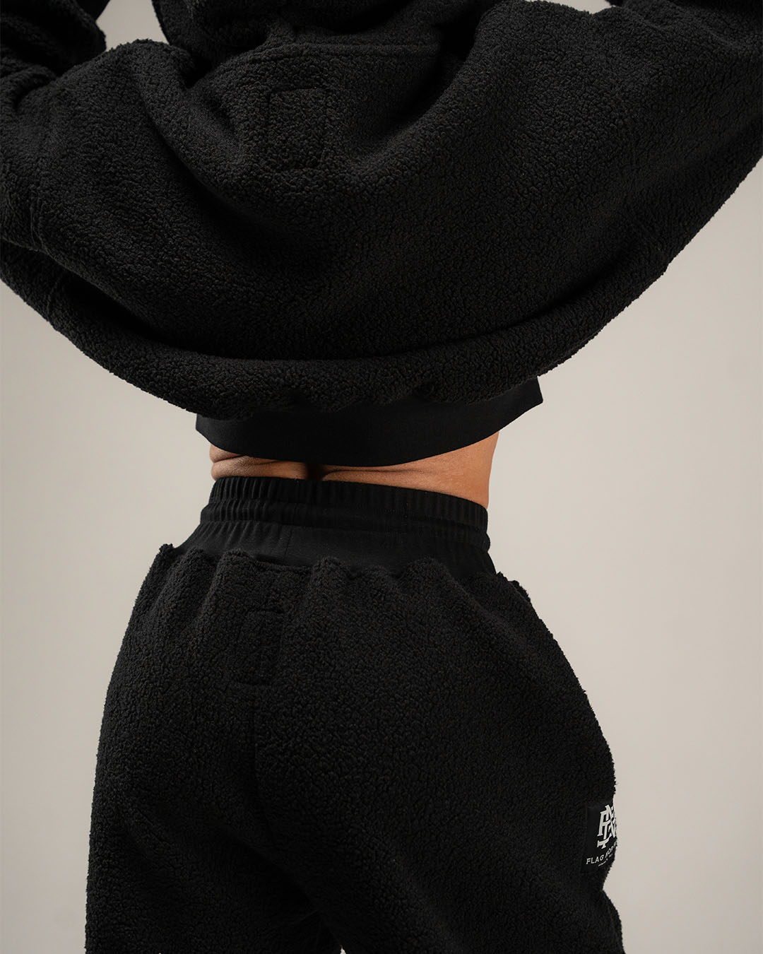 WOMENS OVERSIZED CROP HOODIE - BLACK SHERPA