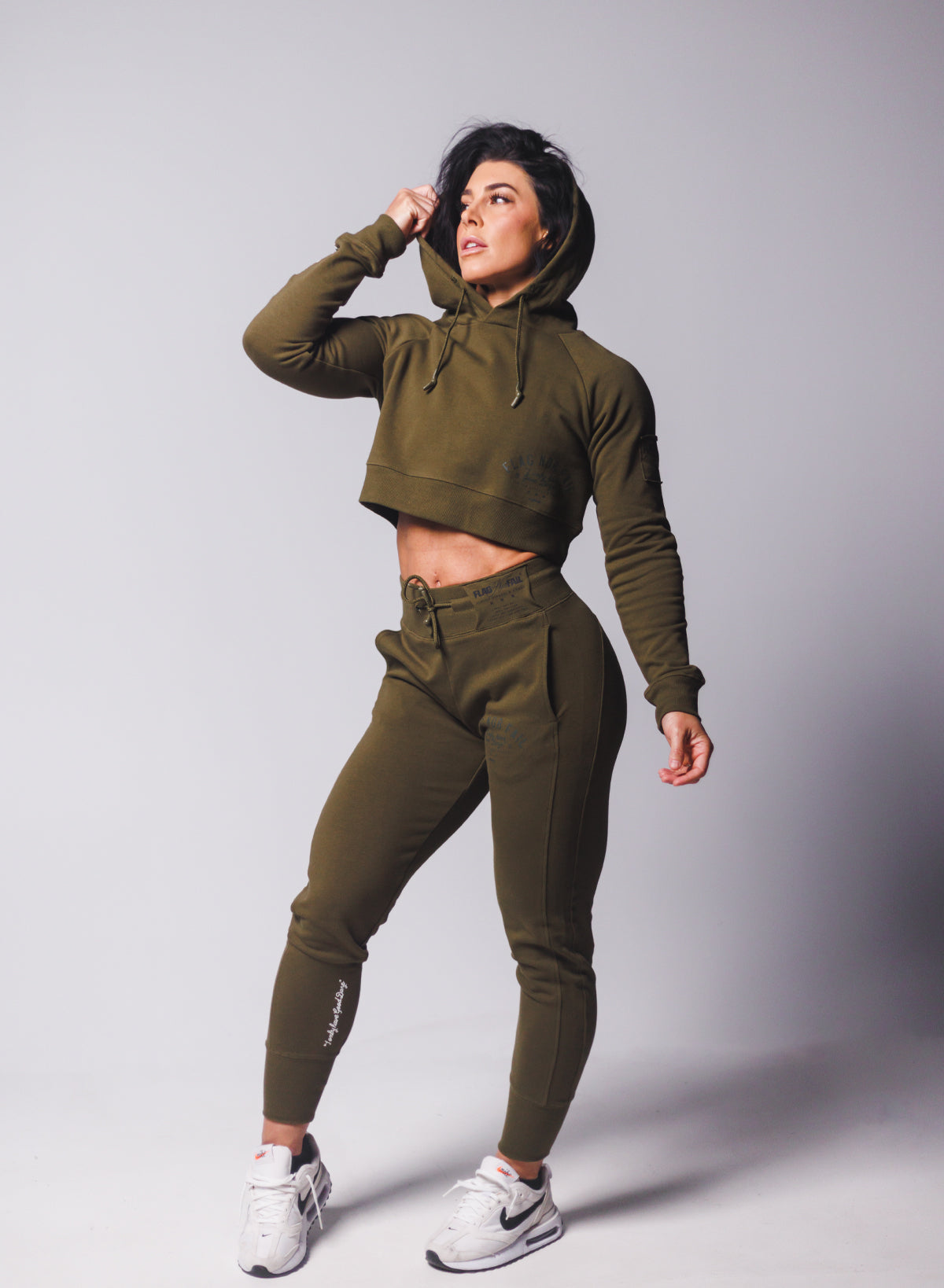 GOOD DAYS CROP HOODIE OLIVE FLAG NOR FAIL