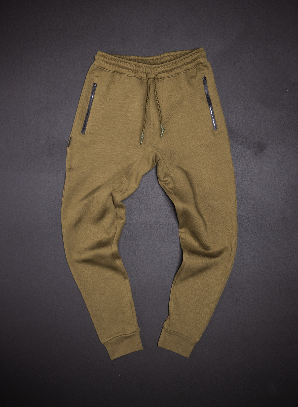 ESSENTIAL V2 FITTED JOGGER - OLIVE