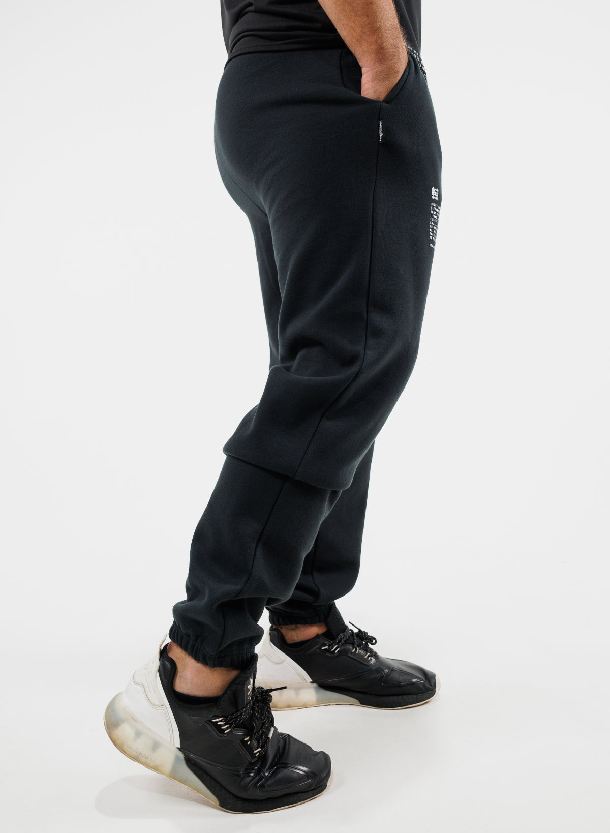MORE THAN EVER FITTED JOGGERS - BLACK