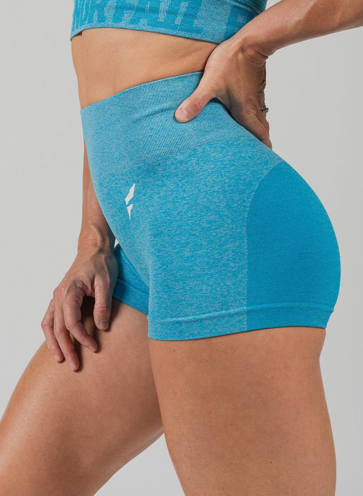 SEAMLESS COMPRESSION SHORTS - BLUE