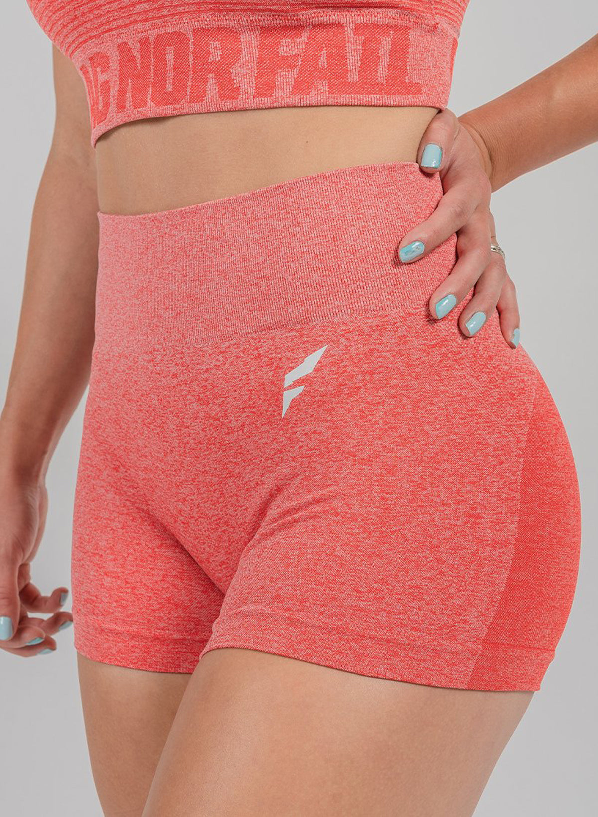 SEAMLESS COMPRESSION SHORTS - RED